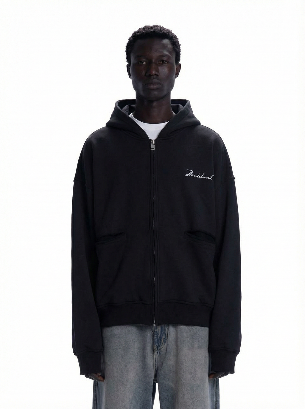 SIGNATURE ZIP UP HOODIE