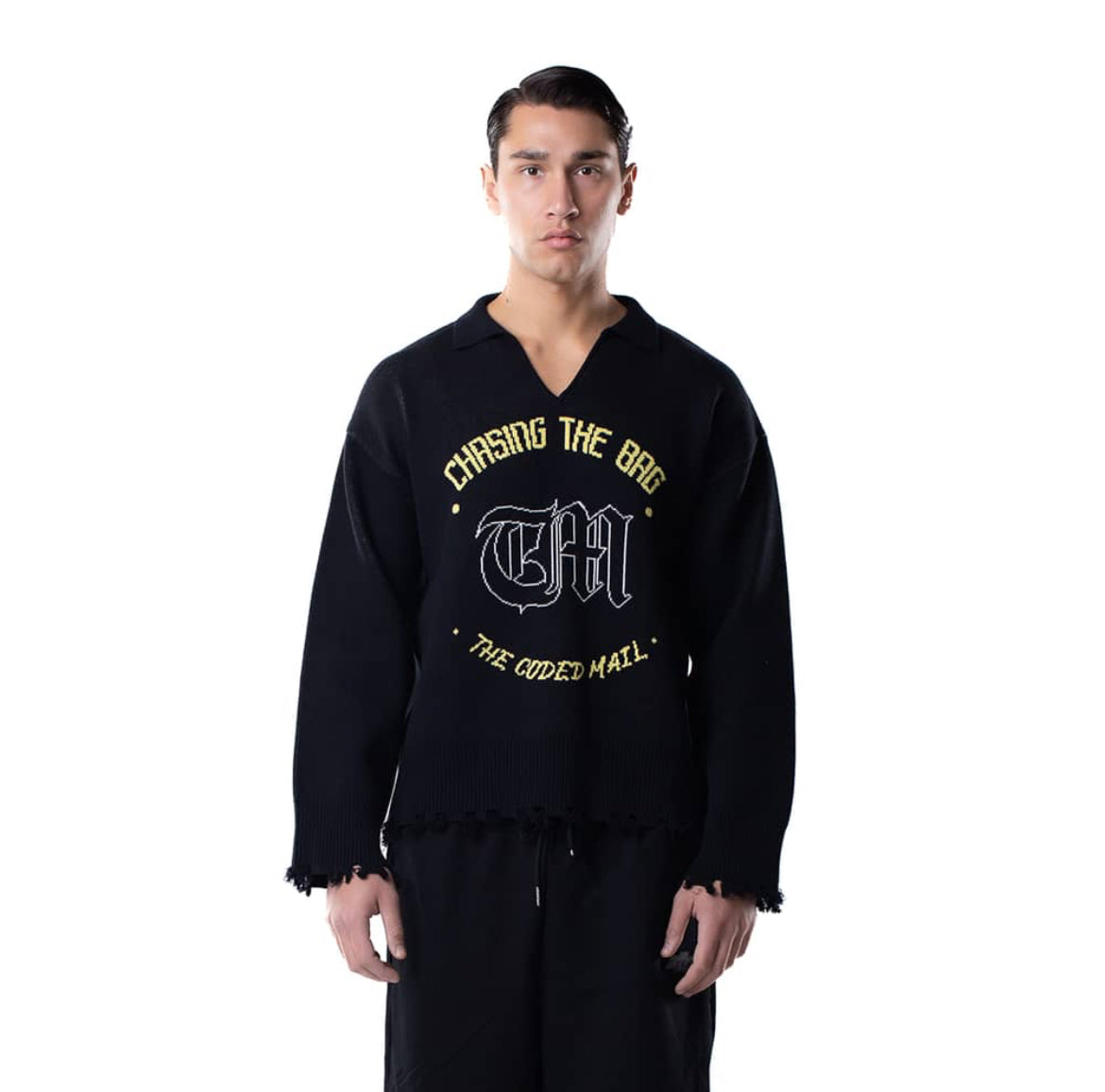 BLACK KNITTED SWEATER