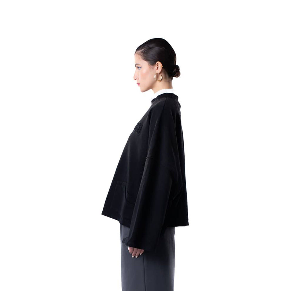 CROPPED BLACK WASHED SWEATER