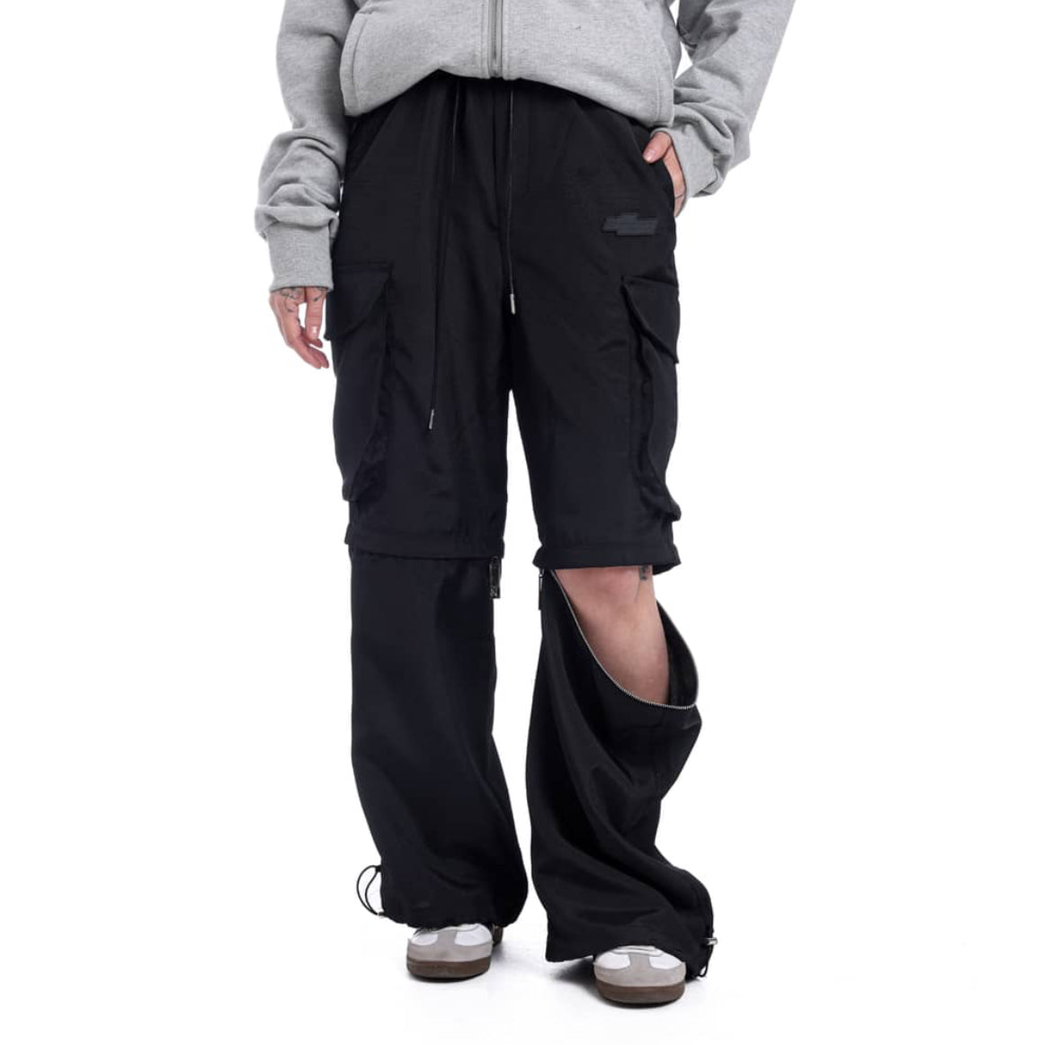 ZIP-OFF BLACK CARGO